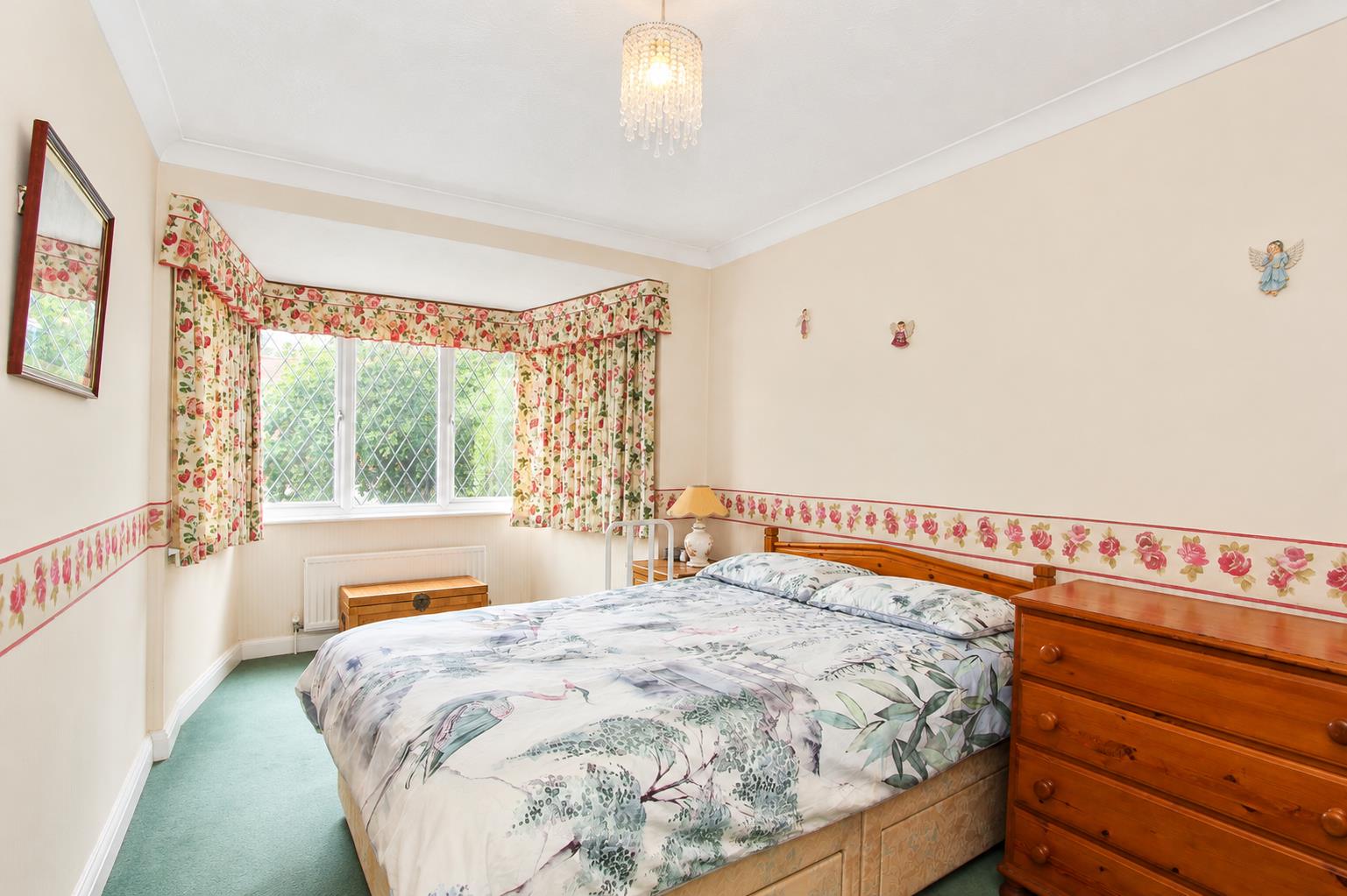 Newbolt Avenue, Cheam, Sutton